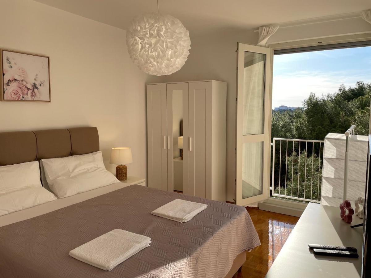 Apartment Bella Veruda In Pula Bagian luar foto