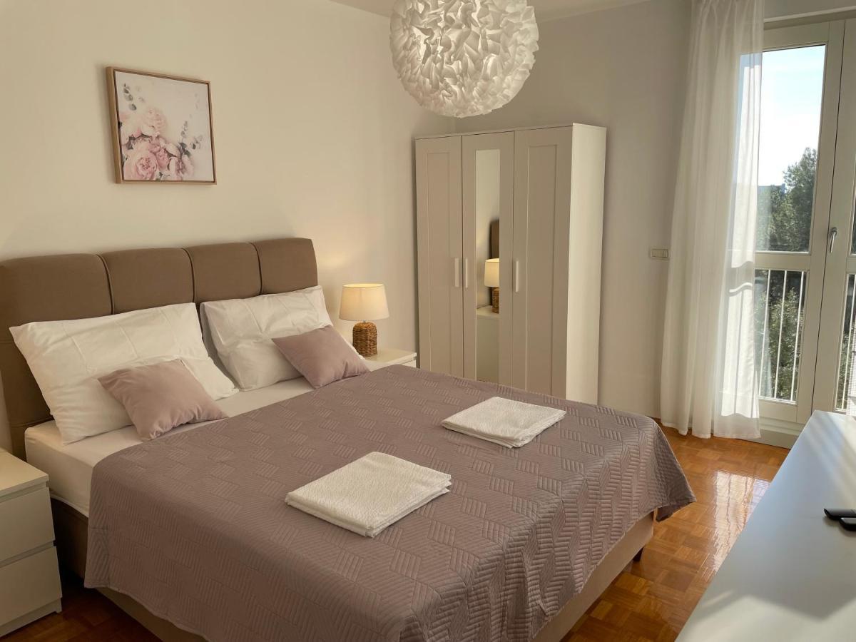 Apartment Bella Veruda In Pula Bagian luar foto